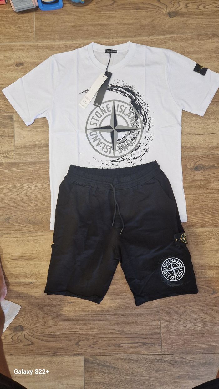 Ensemble stone island