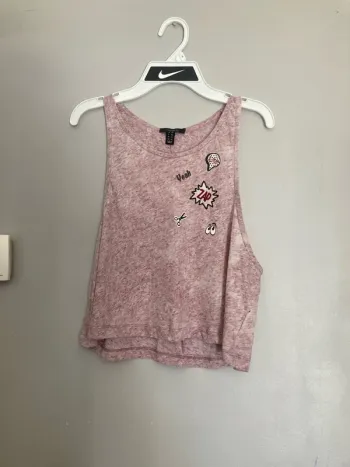 Top court fluide Jennyfer – Taille XS – Rose/violet clair – léger et légèrement transparent