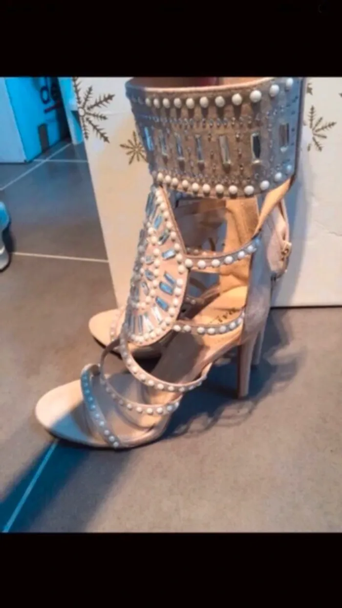Sandales escarpins 👠 - photo numéro 2