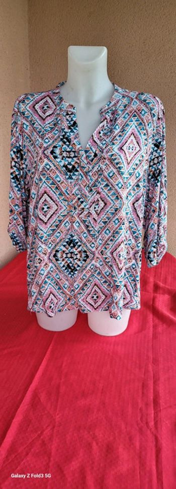 Tunique coloré. Soldé