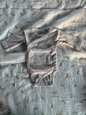 Body beige 1 mois