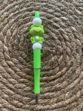 Stylo personnalisé grenouille 🐸 avec des perles en silicone