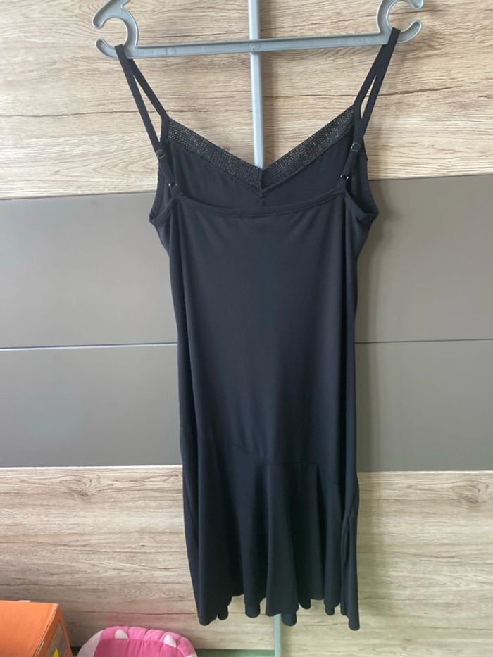 Robe noire fluide - photo numéro 2