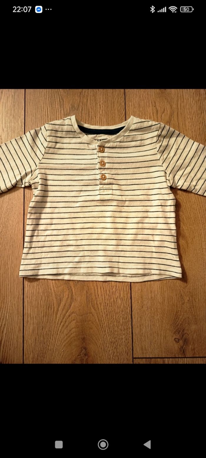 Lot pull-chemise et t-shirt manches longues 12 mois - photo numéro 3