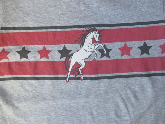 Tee-shirt fille licorne 12 ans - photo numéro 2