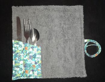 Serviette porte-couverts