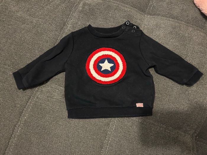 Pull bleu Marvel 6 mois - photo numéro 2