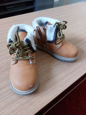 Boots 23