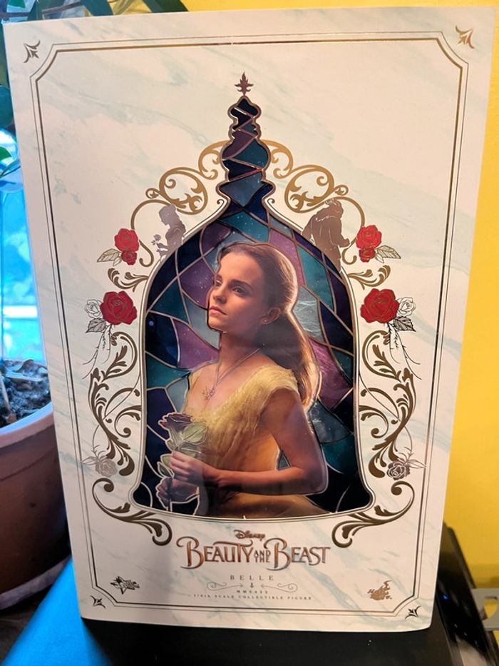 Poupée Disney la belle et la bête