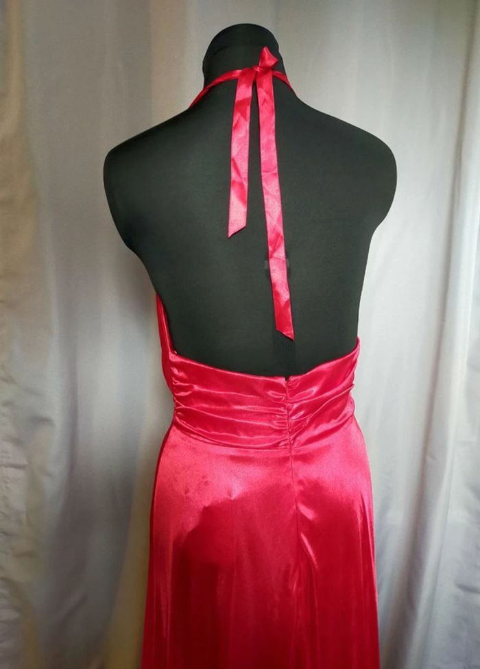 Robe longue rouge satinée – Nazz Couture – Taille 10 (38) - photo numéro 18
