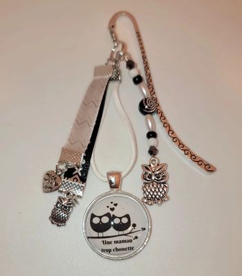 Cadeau maman, bijoux de sac ou marque page " maman trop chouette"