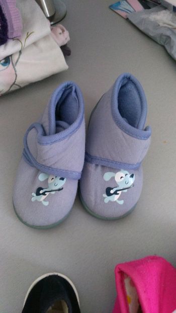 Chaussons taille 20