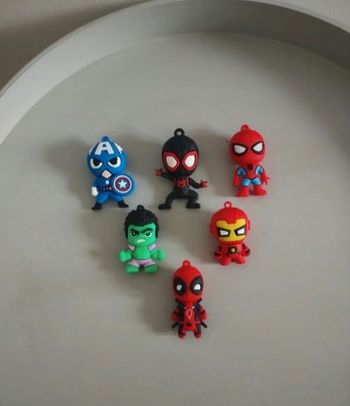 Lot de 6 figurines Avengers