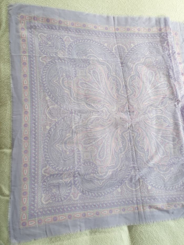 Grand foulard carré vintage - photo numéro 3