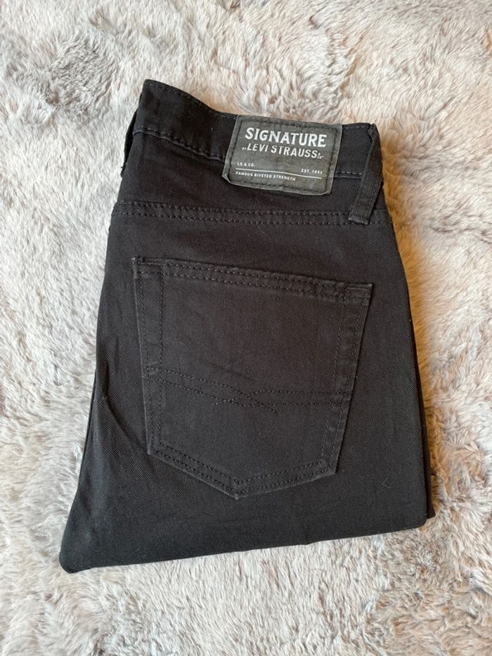 Jeans Lévis signature coupe skinny mesure en photo