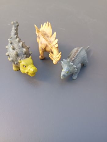 3 dinos