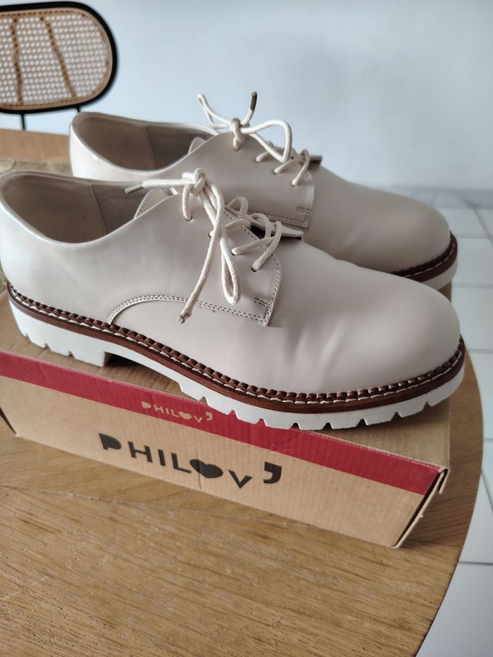 Derby beige