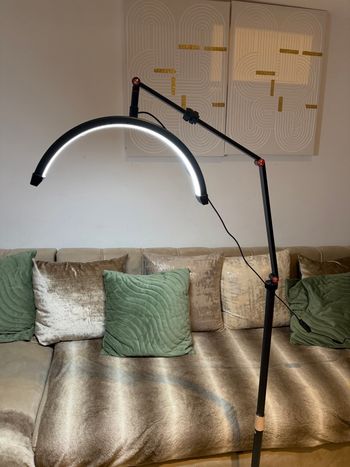 Lampe Led demi lune beauté 