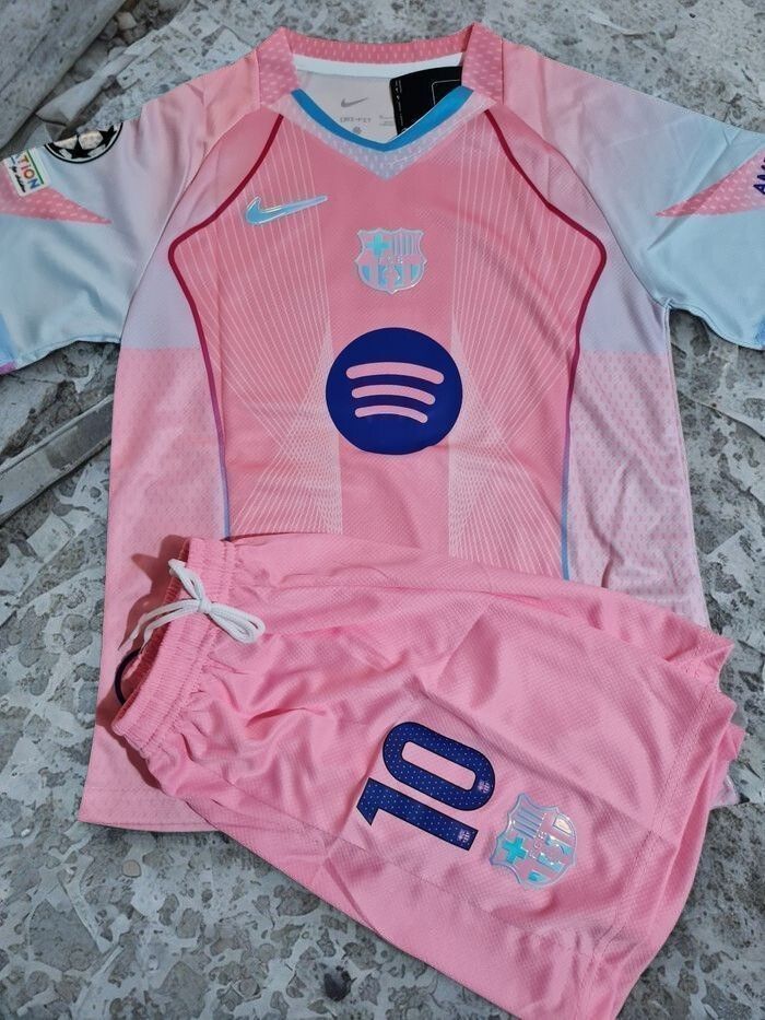 Ensemble football FC Barcelone - Lamine yamal - 14 ans - photo numéro 2