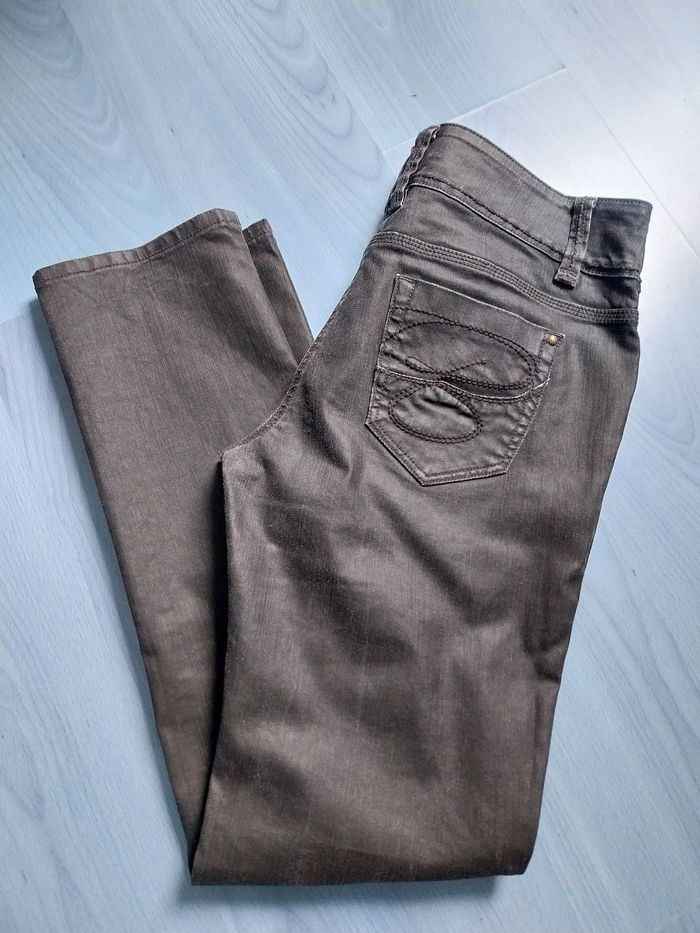 Joli pantalon enduit  marque Patrice Breal taille 44 - photo numéro 2