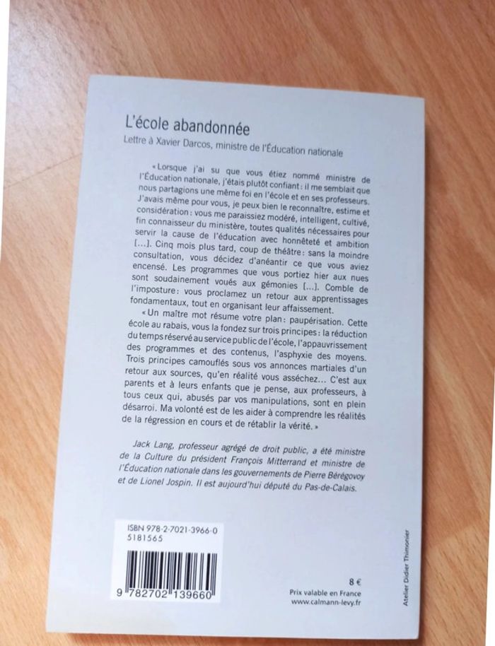 L'école abandonée - photo numéro 2