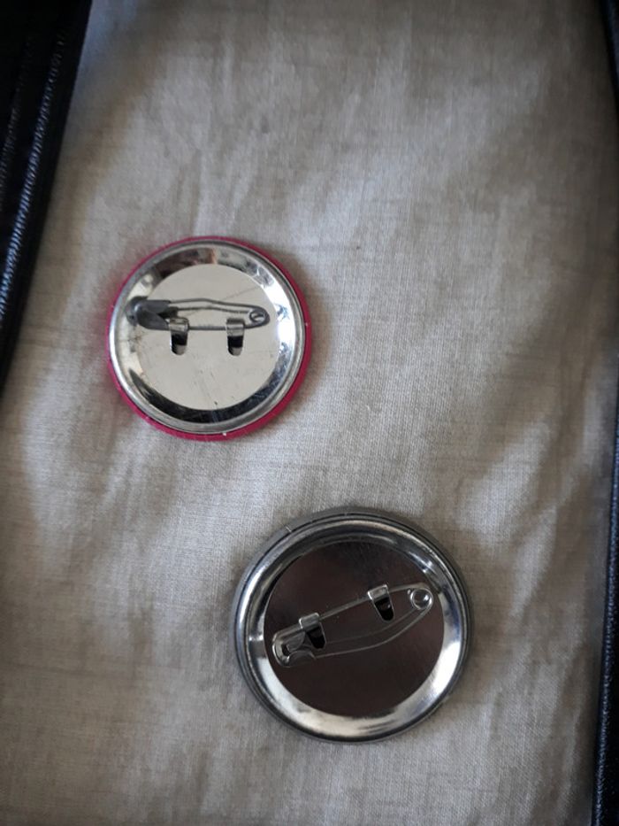 Sac à main Calimero + 2 badges - photo numéro 10