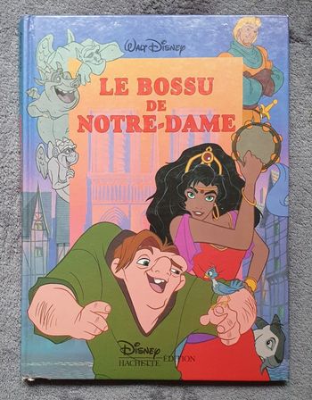 Grand livre illustré "Le Bossu de Notre-Dame" (Dès 4 ans) / Walt Disney
