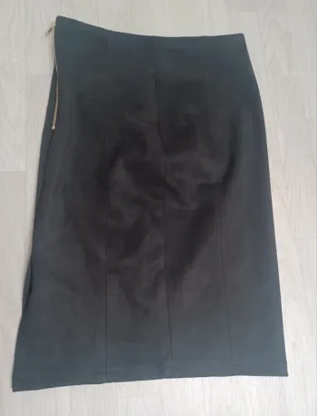 Jupe mi longue noir effet velour