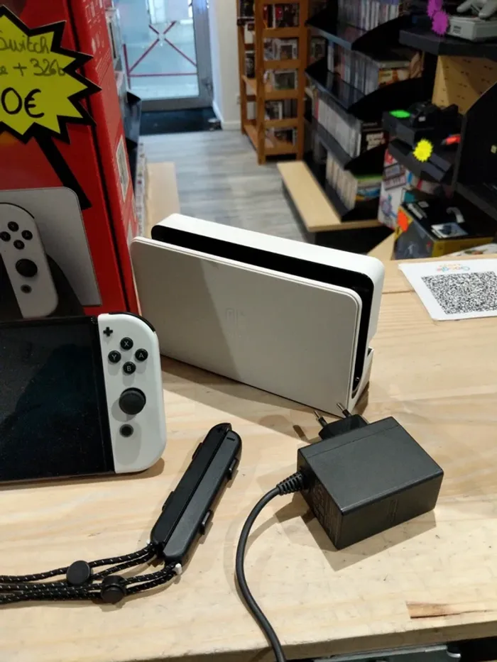 Nintendo Switch OLED - Blanche - photo numéro 4