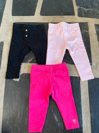 Lots 3 leggings 6 mois