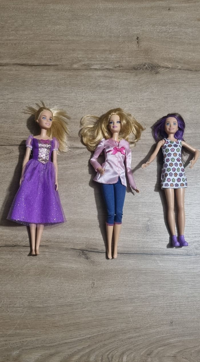Lot poupées barbie Mattel