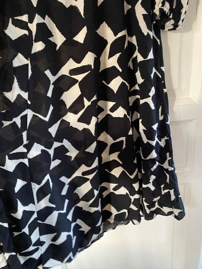 Robe zara XS neuve - photo numéro 5