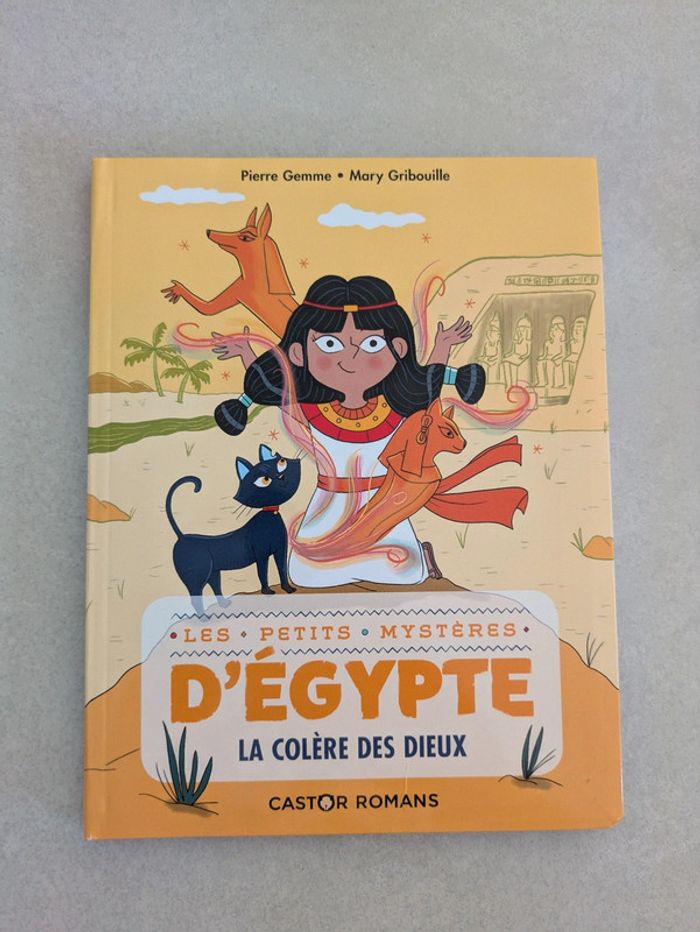 Livre Flammarion Jeunesse collection les petits trésors d'Égypte -  La colère des dieux