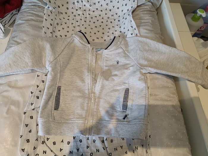 Gilet gris