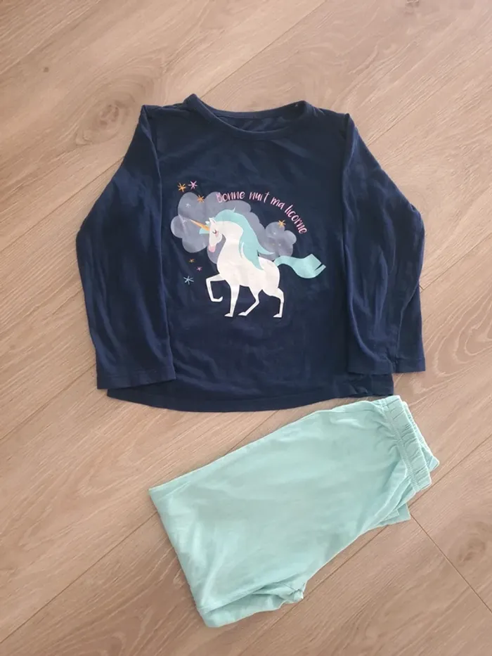 Pyjama fin licorne. 6ans