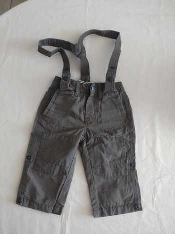 Pantalon avec bretelles