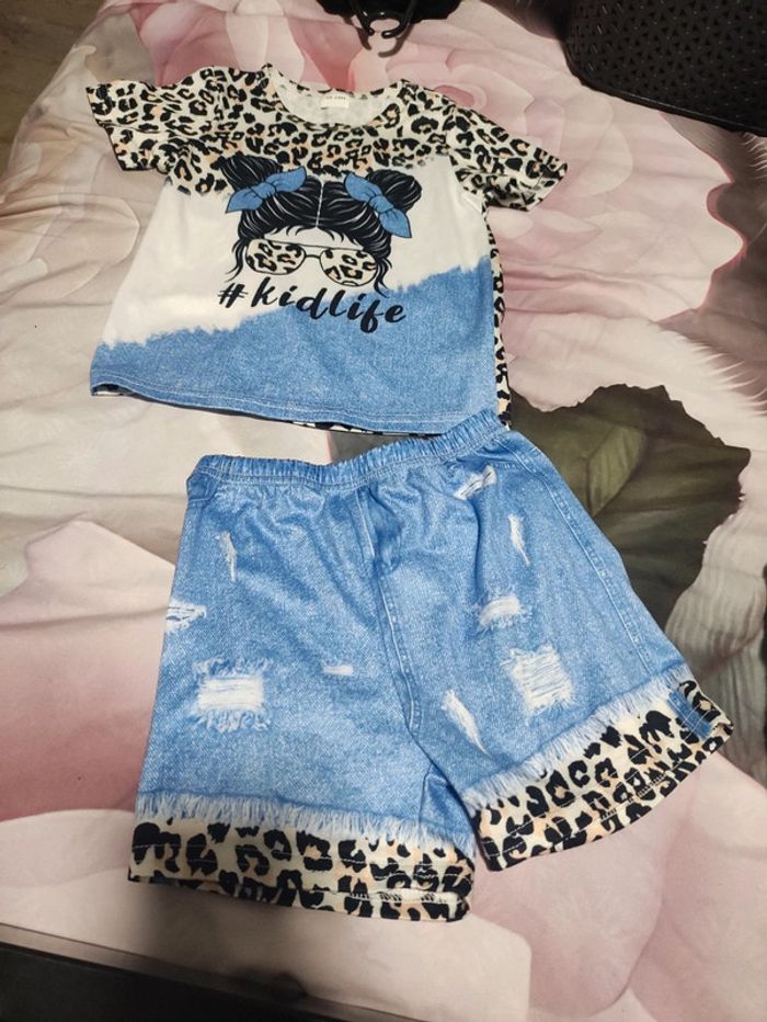 Ensemble été short et t-shirt 18/24 mois - photo numéro 2