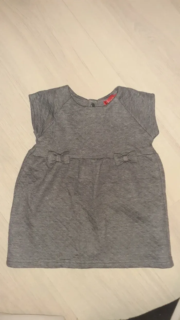 Robe grise - photo numéro 10