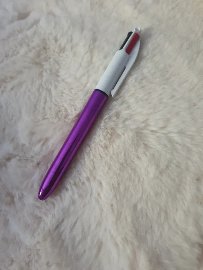Neuf stylo bic 4 couleurs violet métallisé - photo numéro 2