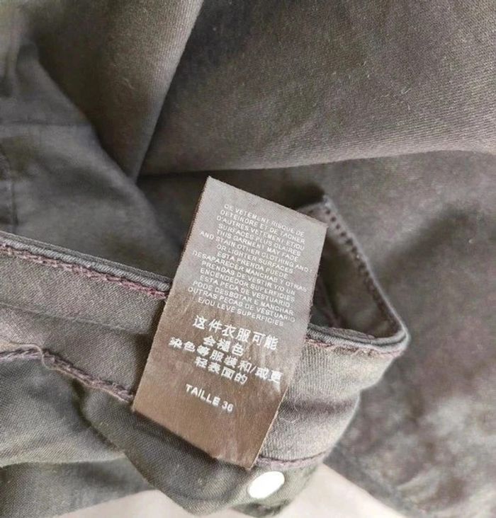 10 € Pantalon noir Cop Copine taille 36 - photo numéro 3