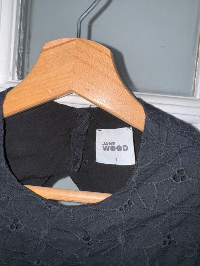 Robe broderies anglaises jane wood  Taille 1  Valeur 149 euros - photo numéro 6