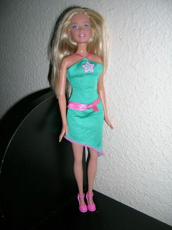 barbie doll blonde collection Mattel 2006