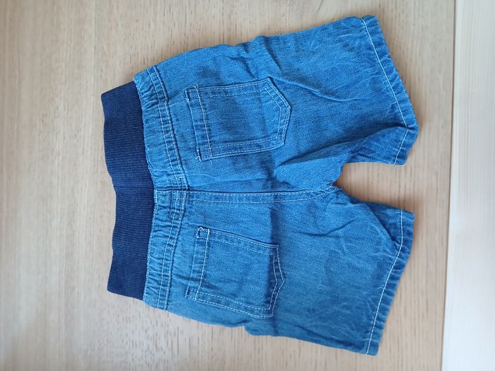 Short 6 mois - photo numéro 2