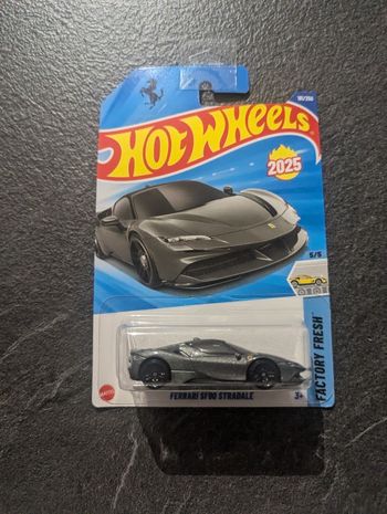 Hotwheels grande carte Ferrari SF90 Stradale (rare)