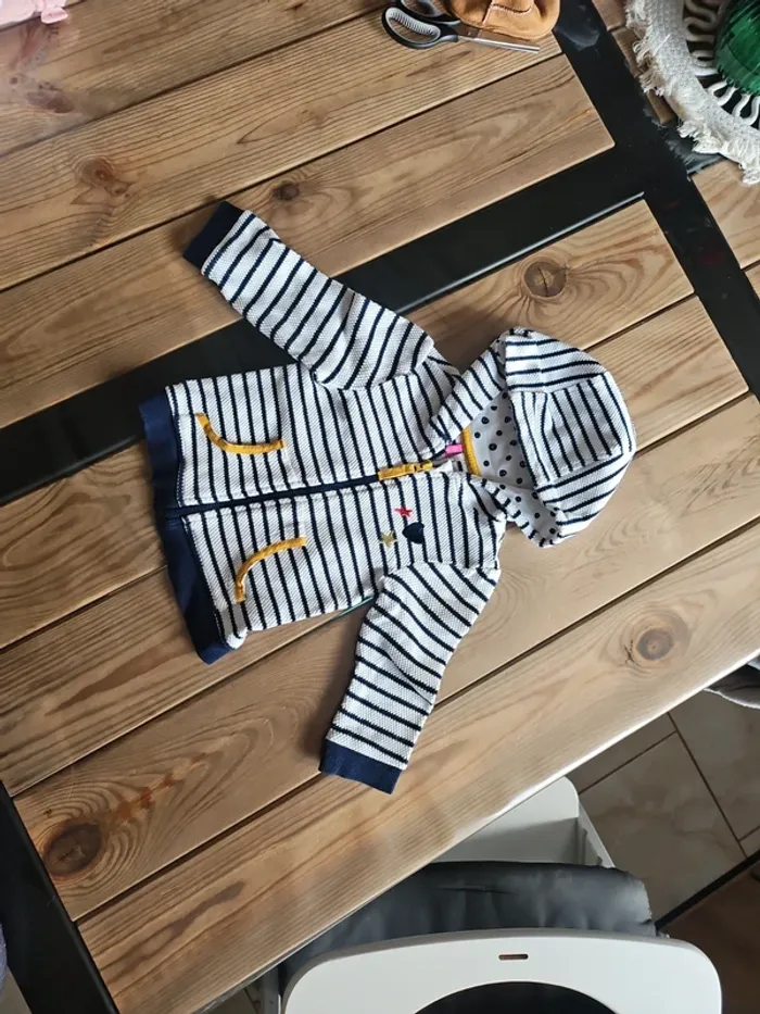 Gilet zippé - photo numéro 2
