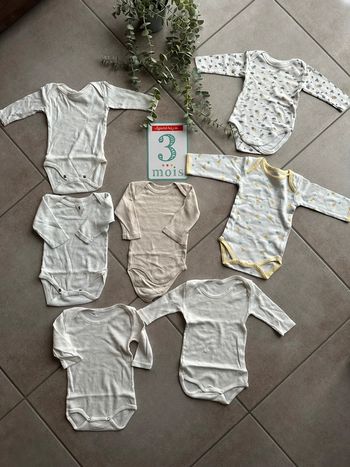 Lot 7 bodies 3 mois