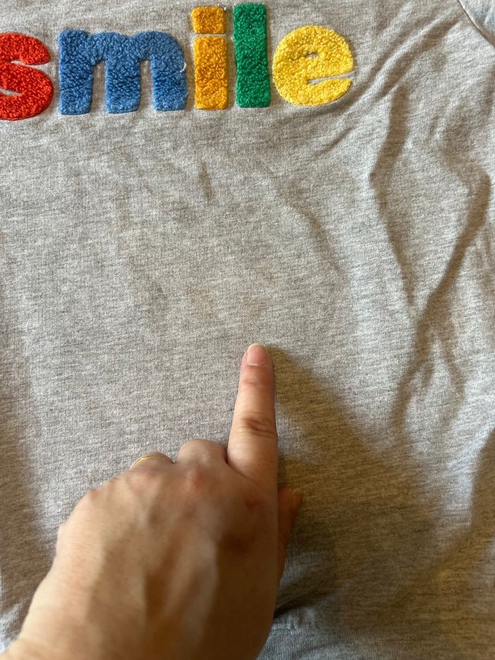 Pull pour garçon en bon état taille 7 ans couleur gris - photo numéro 3