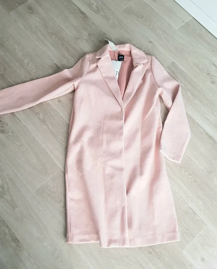 Manteau rose Zara taille M - neuf