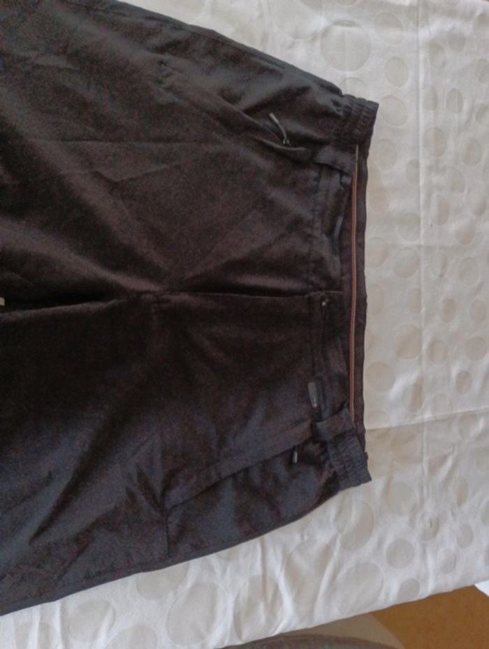 Pantacourt bermuda randonnée homme IcePeak taille 44/46 - photo numéro 3