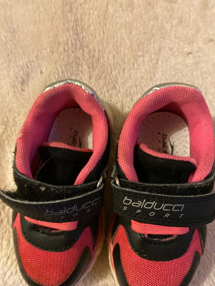 Basket balducci sport noir et rose pointure 20 - photo numéro 3